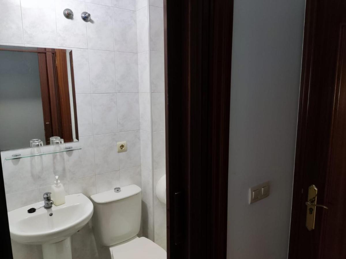 Pension Las Matillas Miranda de Ebro Exterior photo